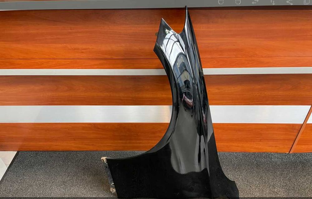 Крило передеє ліве Merсedes-Benz C-Class W205 2014-2021