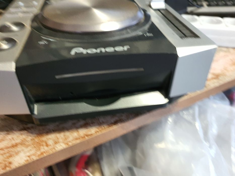 PIONEER CDJ-200 проигрыватель