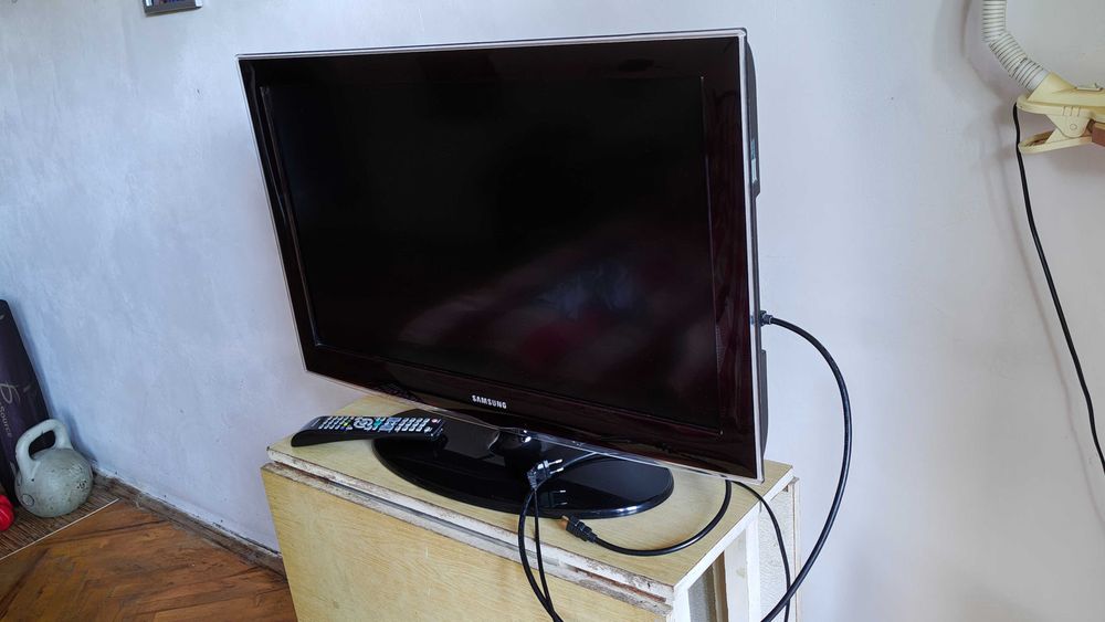 Телевізор 32" Samsung LE32D450G1W