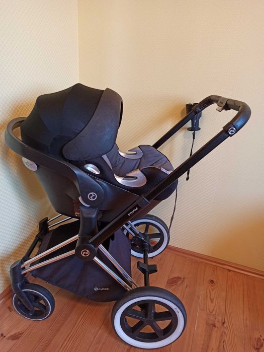Автокрісло Cybex ATON Q з адаптерами