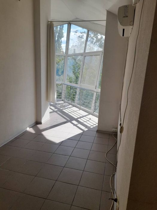 Офіс в оренду в центрі в парку, 3й поверх 33кв.м