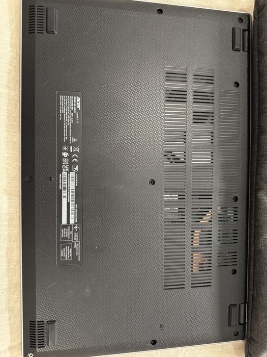 Portátil Acer 15,6" FHD | Ryzen 3 | Como Novo + Bolsa