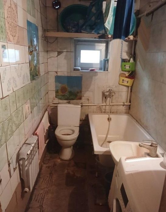 Частина будинку з гаражем на Павлівці