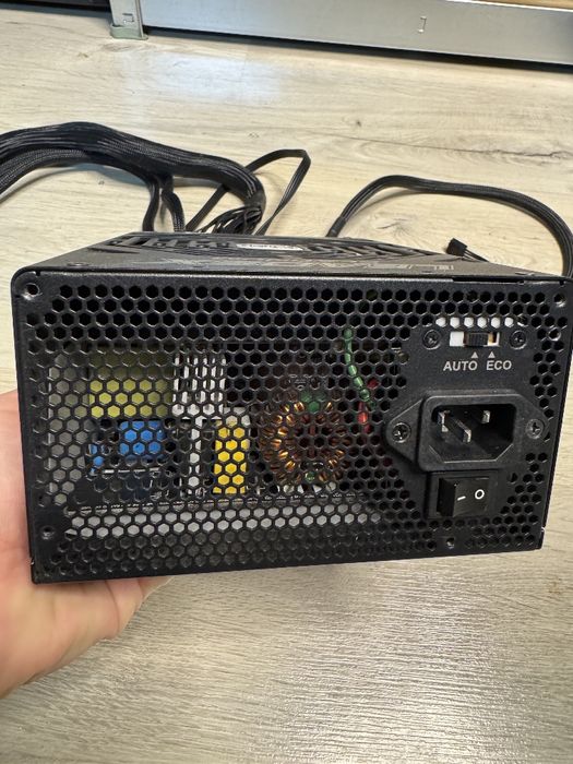 Блок живлення SuperFlower 1200w 80+ Platinum