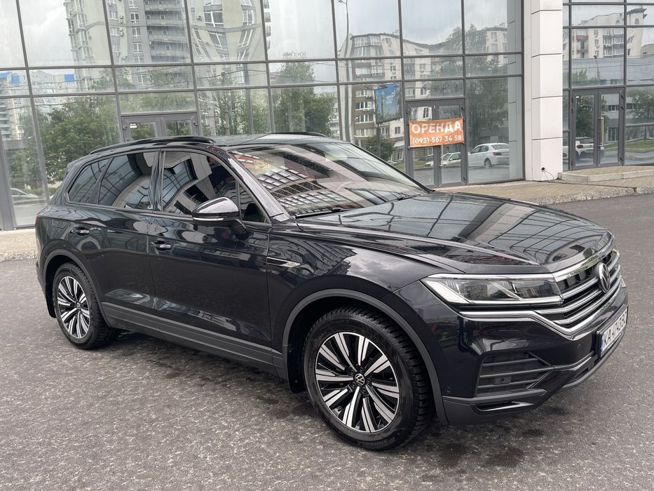 Продам VW Touareg 2021