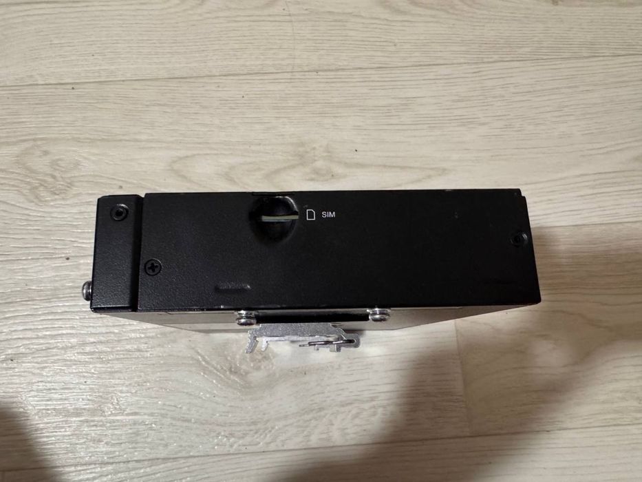 Huawei SmartLogger 3000C01 —(ETH / 4G / RS485)