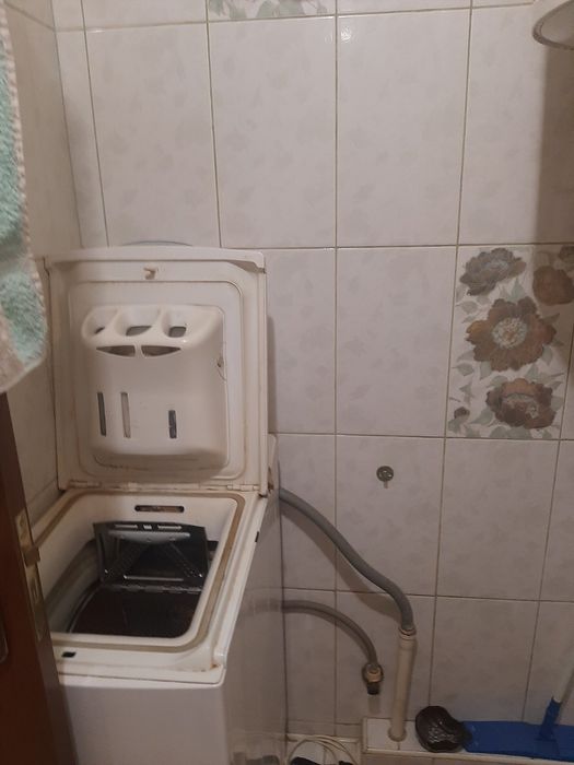 Здається кімната в 2-ох кімнатній секції Цукровий