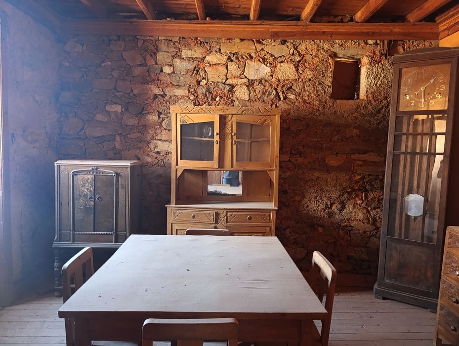 Casa com Terreno em Aldeia - Fundão