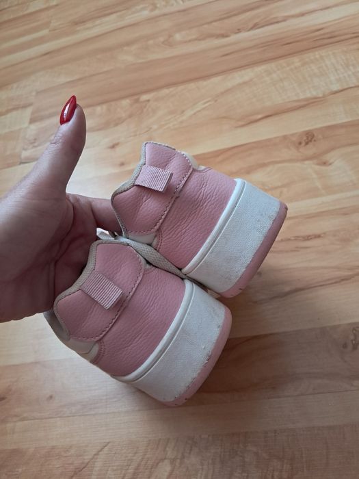 Trampki sneakersy na platformie 3cm Primark