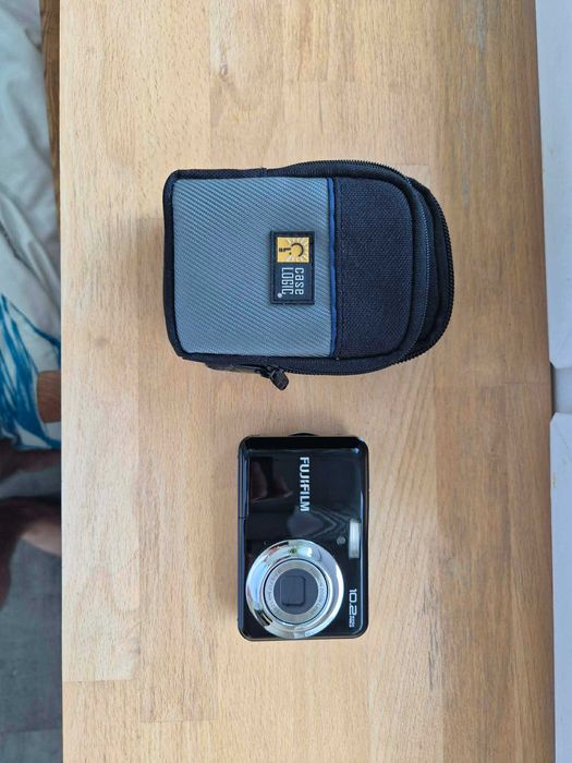 Fujifilm A170 czarny | stan bardzo dobry | etui | sprawny