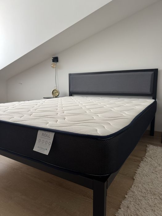 Cama  de casal 150x190cm