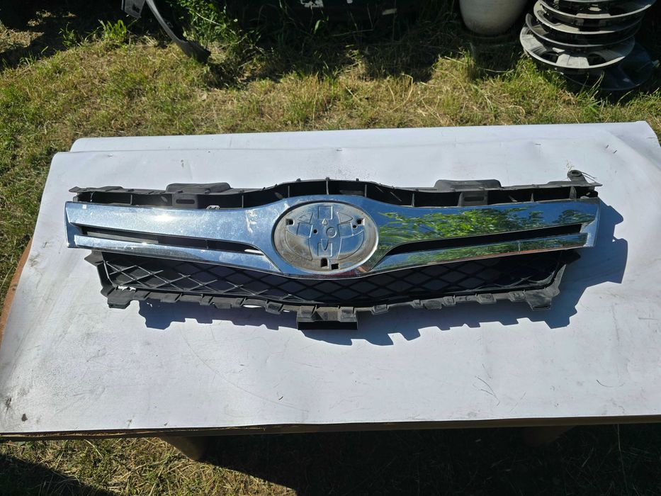 grill Toyota Auris 1 lift