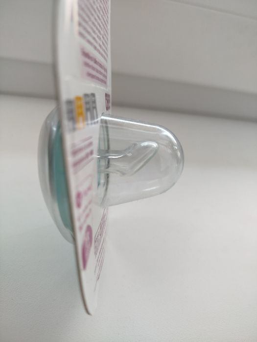 Пустушки фізіологічні (пустышки, соски) (0+, 6-18, 18+)