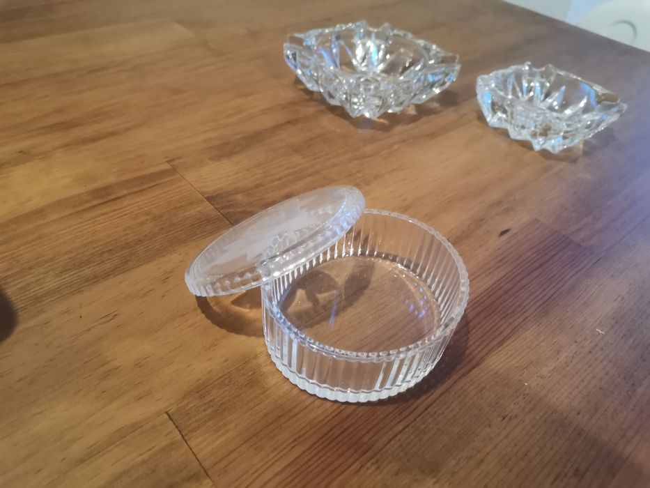Various Decorative Items453874790968872964