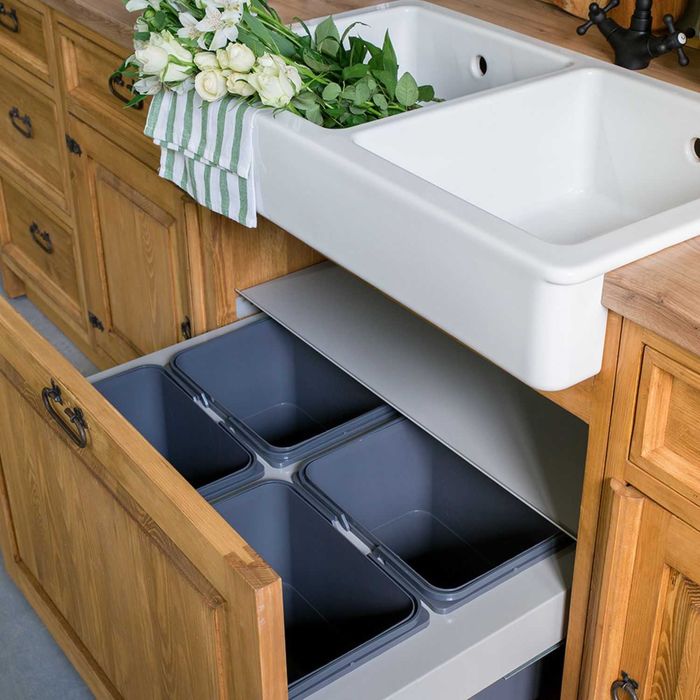 Zestaw mebli kuchennych w stylu rustykalnym - producent