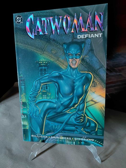 Catwoman Defiant