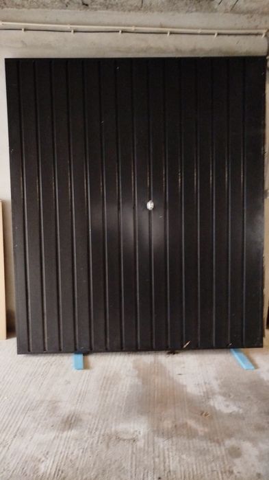 Portão basculante sem molas