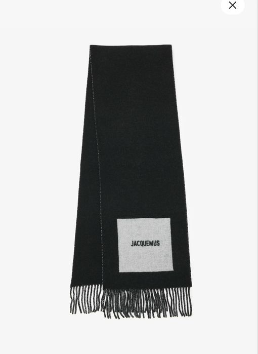 Szalik Jacquemus the ronde carre