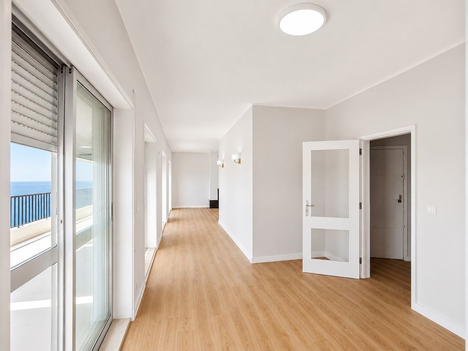 Apartamento T3 na Avenida Brasil 198m²