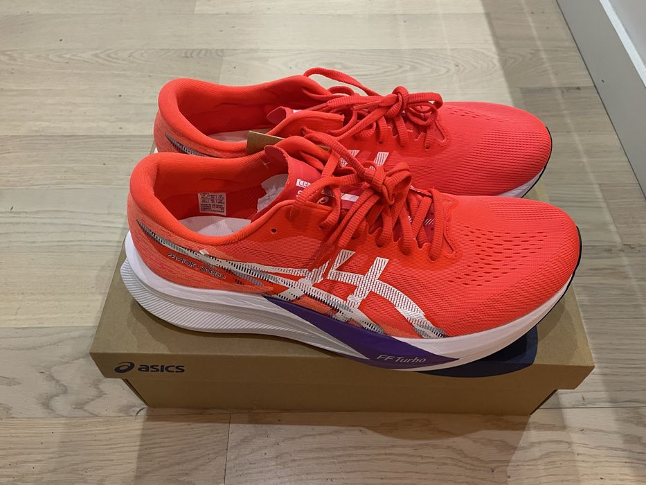 Asics Magic Speed 4 (46 EU/29 cm)