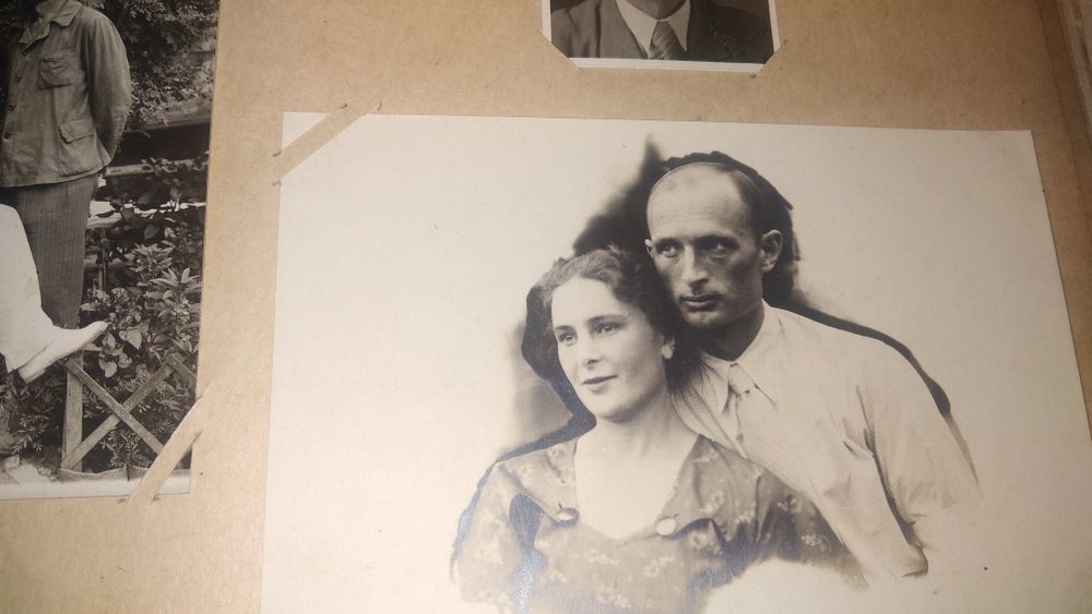 Альбом с фотографиями 1938-1950