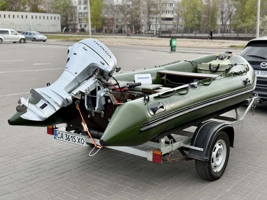 Лотка  Adventure M400 мотор Honda 20