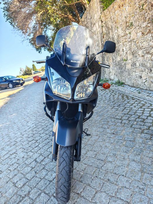 Suzuki V-Strom 650 – 2007 – Apenas 17.000 km