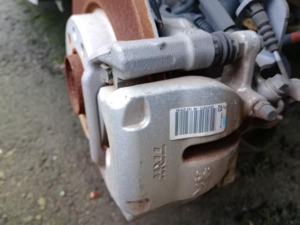 Pinça travão / maxila de travão trás esquerda TOYOTA ProAce City