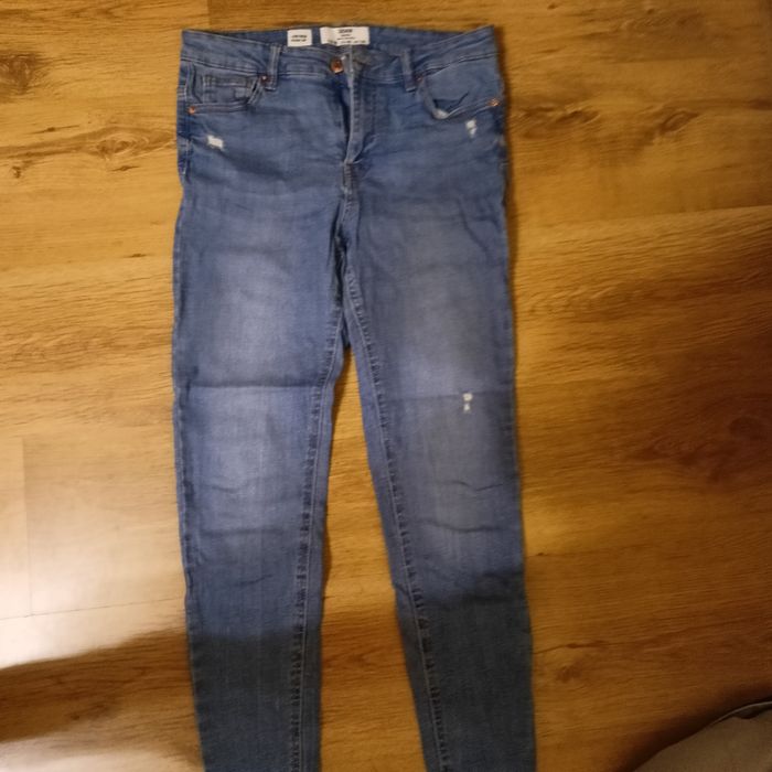 Dżinsy Bershka 40