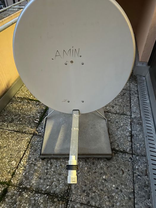 wyprzedaż -  rower, stół, lampy, kanapa, starocie i bibeloty