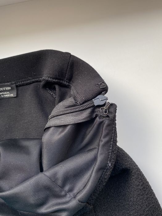Платье фирмы Zara