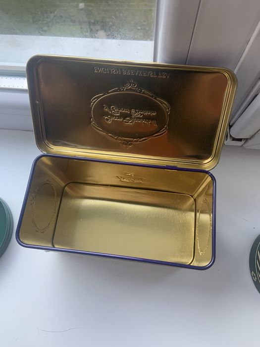 Коробки для подарков.