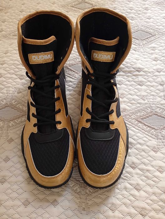 Botas de boxe novas