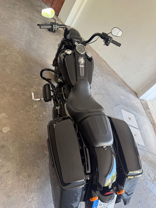 Harley-Davidson Road King 2024