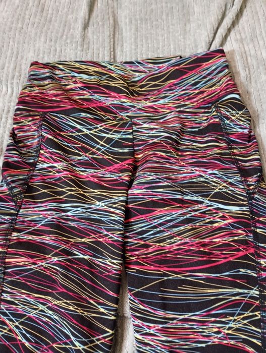 Kolorowe legginsy 3/4