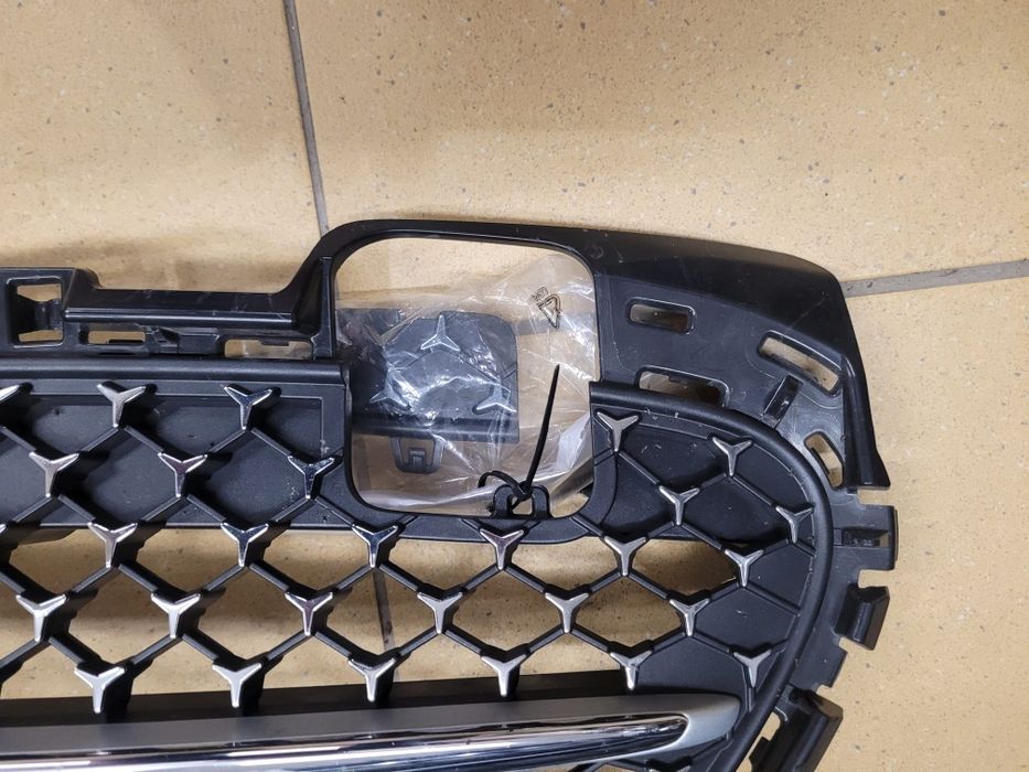 Atrapa /grill Mercedes c klasa w206, 2024r.