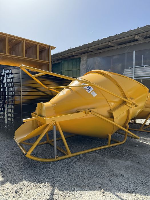 Baldes p/betão novos