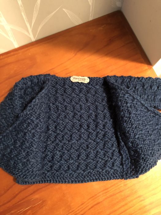 Camisola e bone para bebe