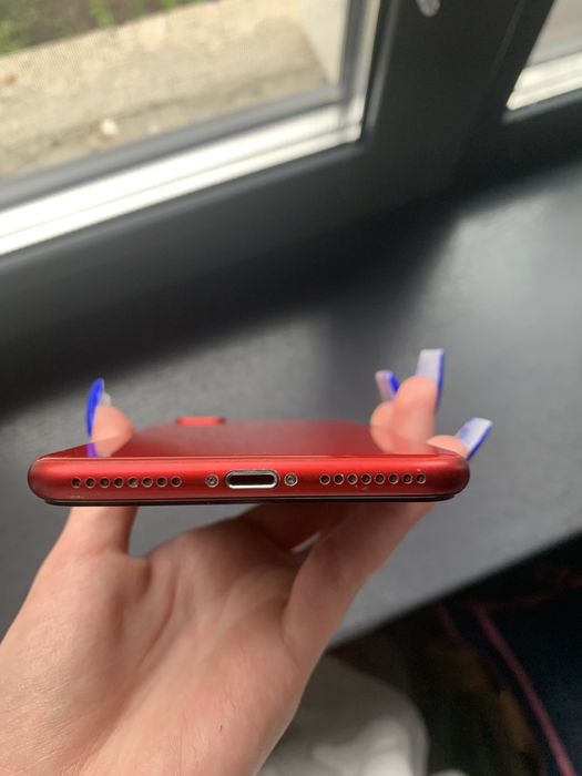 iPhone 8 Plus/ Ped 64gb
