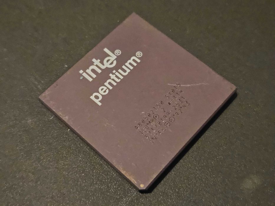 Procesor Intel Pentium SY015