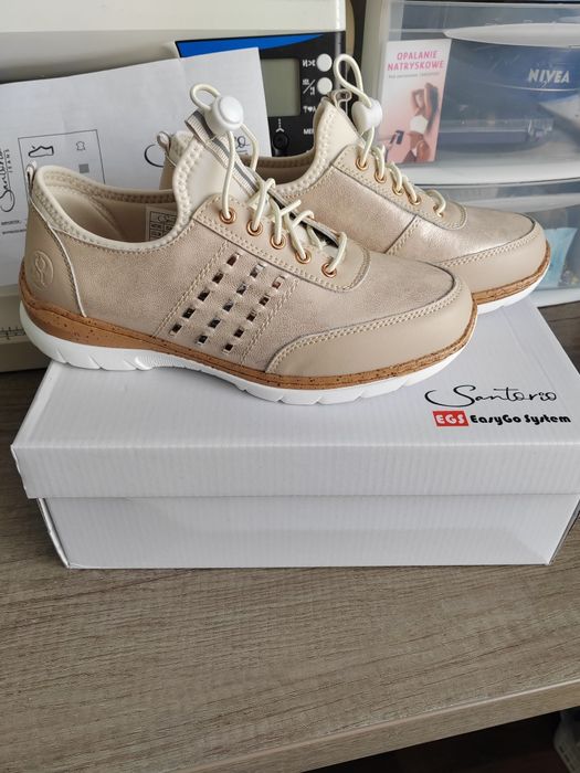 Lekkie buty SONTORIO  skóra naturalna