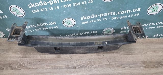Підсилювач переднього бампера Skoda Roomster 2008-2010р
