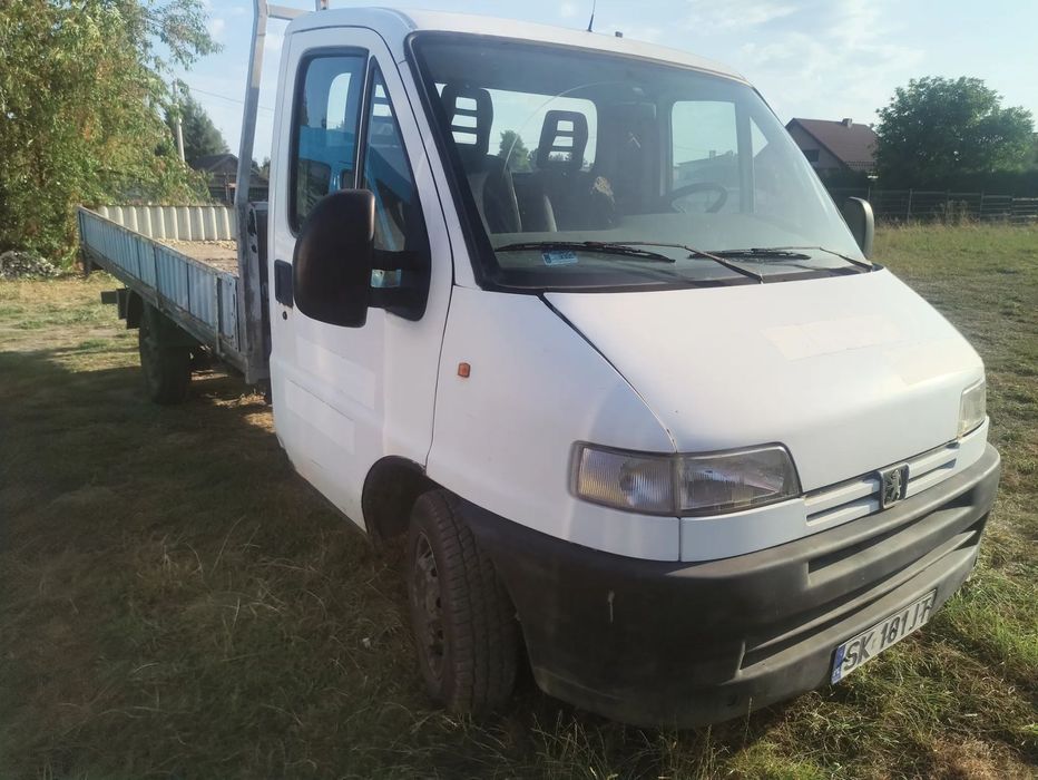 Peugeot Boxer  Peugeot Boxer - 3 osobowy / otwarta paka.