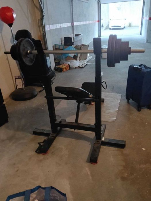 Banco de musculação pequeno + barra e pesos
