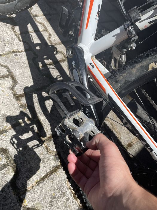 Bicicleta KTM + Rodas de Estrada + Pedais de Encaixe