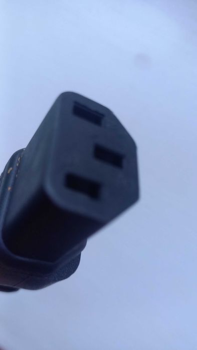 Кабель для компьютера.