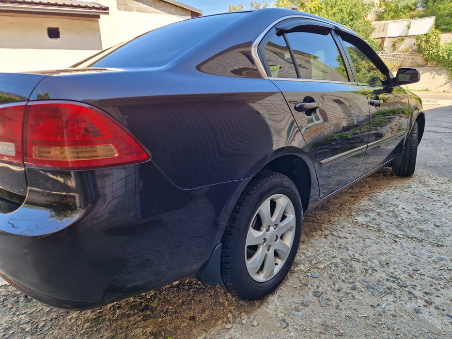 KIA     Magentis