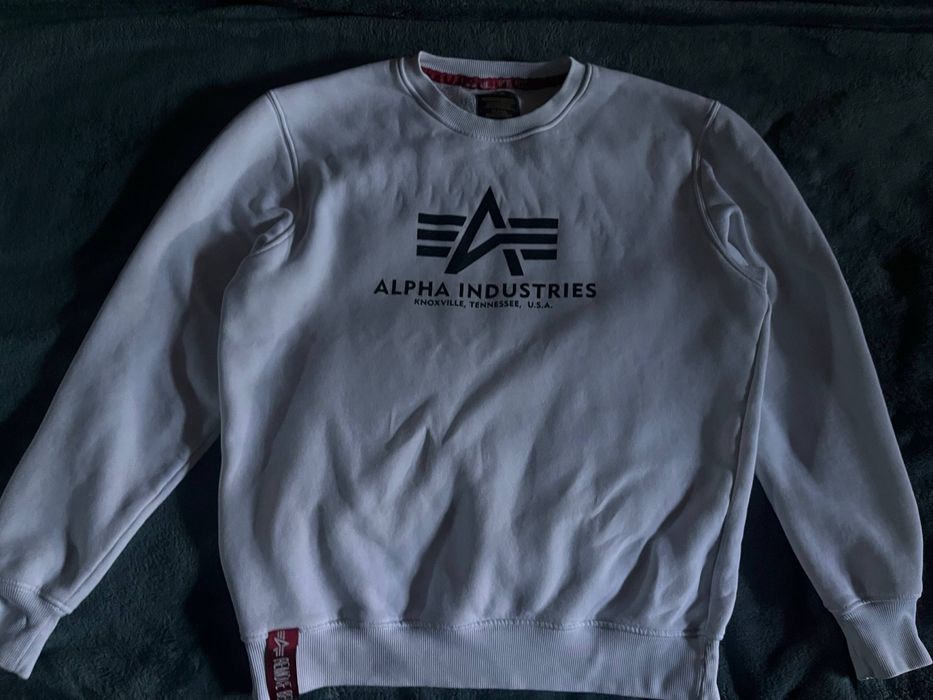 Білосніжний світ шот Alpha Industries