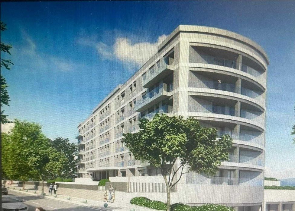 Alugo Habitação T1 (a partir de dia 1 de outubro)