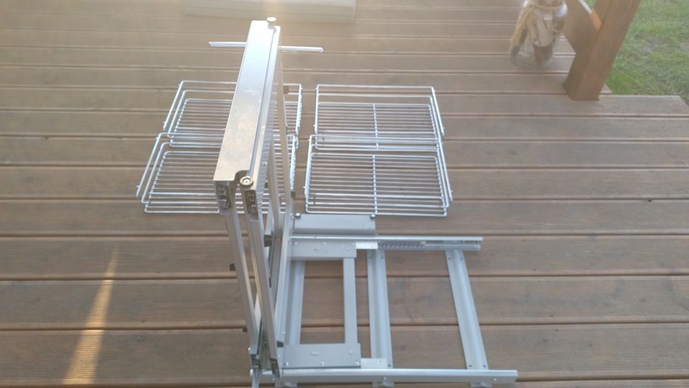 Magic Corner.  Organizer do szafki narożnej